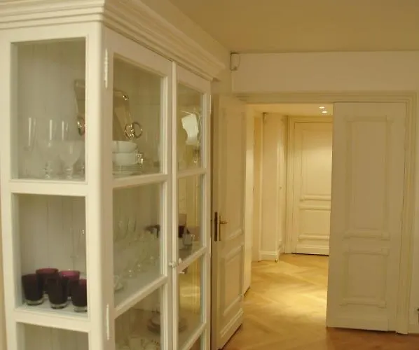 Au Champs Elysées Appartement *