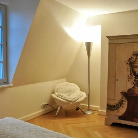 Au Champs Elysées Apartamento *